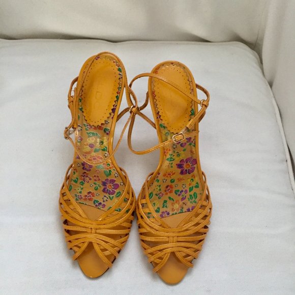 Aldo Leather Mustard Strappy Sandals Size 40 US/ 9 - Picture 4 of 8